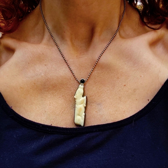 Vintage Sterling Silver Inuit Carved Bone+Onyx Horse Pendant